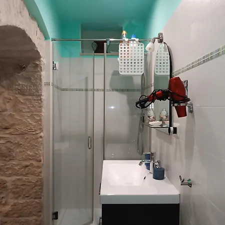 Unique White Stone * Giovinazzo