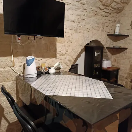 Unique White Stone Apartment Giovinazzo