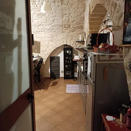 Unique White Stone * Giovinazzo