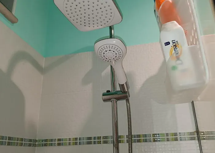 Unique White Stone 지오비나조