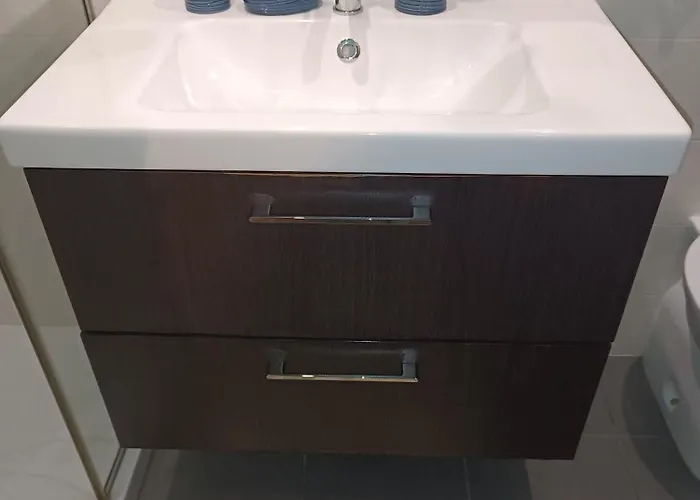 Unique White Stone * 焦维纳佐