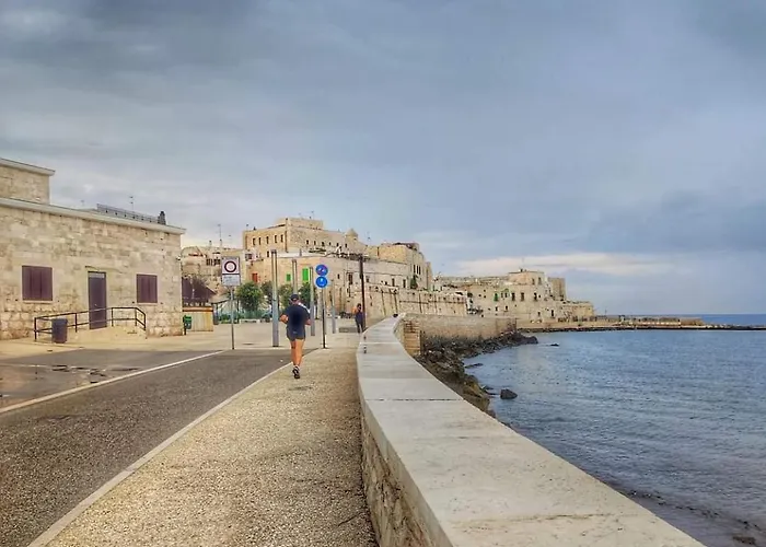 Unique White Stone 公寓 *