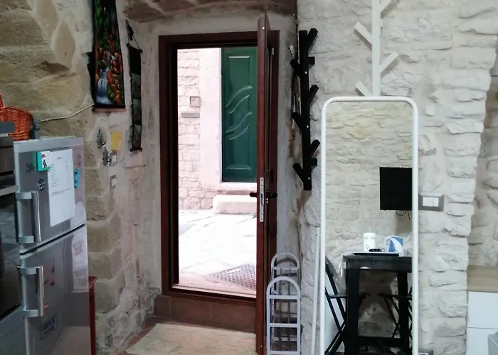 Unique White Stone 公寓 焦维纳佐